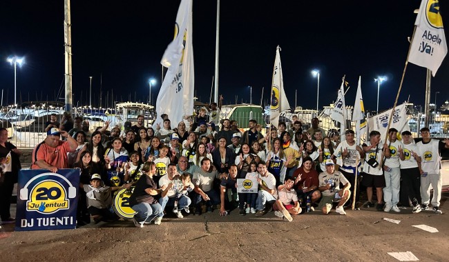 "A pura militancia y alegría": lista 20 realizó gran movida en el último domingo previo a elecciones