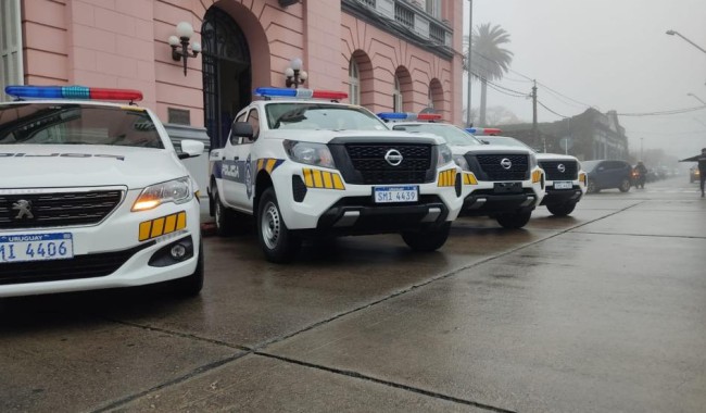 Policías salvaron vida de un argentino que infartó en el consulado de Maldonado