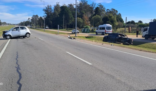 Un hombre resultó politraumatizado grave tras siniestro en Ruta Interbalnearia