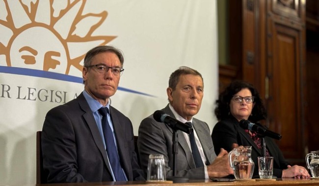 Gobierno entregó al Parlamento proyecto de Rendición de Cuentas