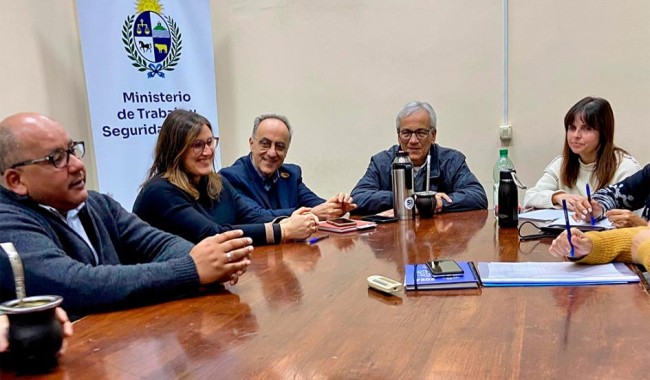 Por recomendación de OIT, autoridades de la educación y sindicatos de la enseñanza firmaron acuerdo en MTSS