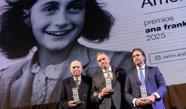 Uruguay recibió Premio Ana Frank por su compromiso con la democracia y la convivencia pacífica
