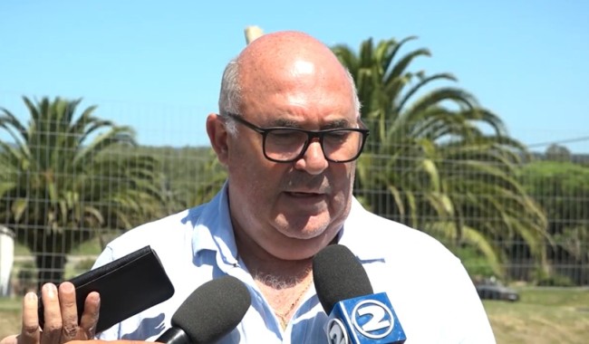 Abella se reúne con el FA y el PC