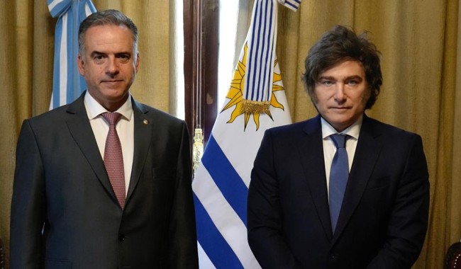 Presidente Orsi invitó a su par argentino, Javier Milei, a visitar Uruguay