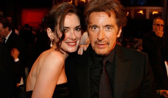 Winona Ryder estaba “completamente enamorada” de Al Pacino cuando tenía 22 años — cómo él la rechazó