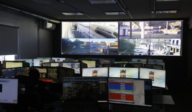 Centro de Videovigilancia: Abella y alcaldes buscan seguir avanzando con gobierno de cercanía