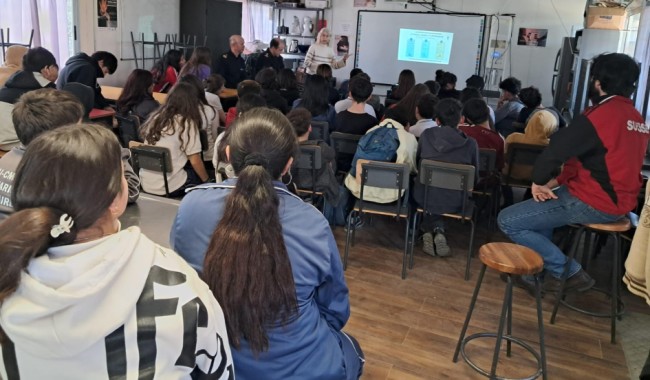 Estudiantes de dos escuelas de UTU recibieron charla preventiva