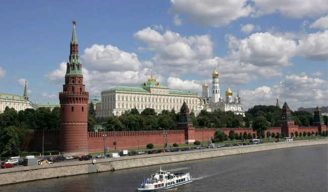 El Kremlin pide "cuidado extremo" con la retórica nuclear tras la orden de Trump de movilizar submarinos