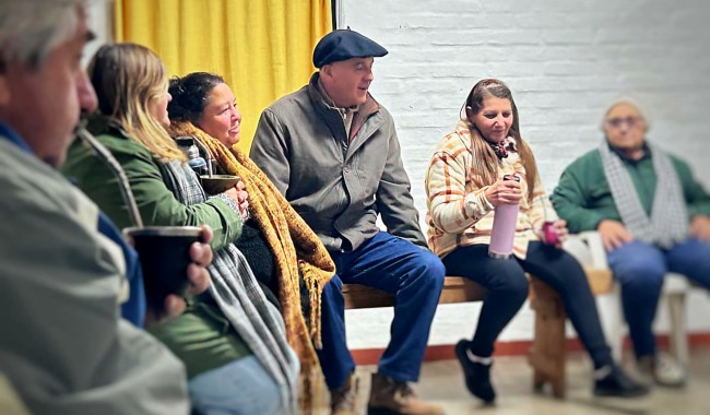 Municipio de Aiguá inició ciclo de charlas mano a mano entre vecinos y alcalde