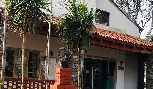 Escuela 1 suspendió clases de este miércoles por homicidio de su alumna Luna