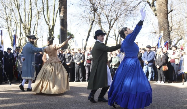 Maldonado celebró bicentenario del proceso de independencia con multitudinario acto en San Carlos