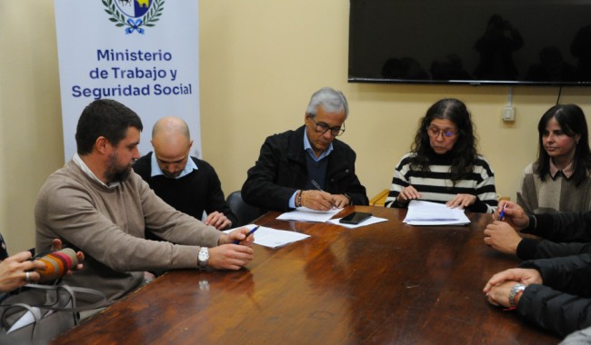 Ejecutivo alcanzó preacuerdo con COFE para modificar certificaciones médicas
