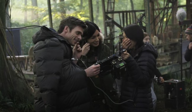 La directora de 'Eternals', Chloé Zhao, afirma que su fracaso fue porque tuvo 'dinero y recursos ilimitados' y que 'eso es bastante peligroso'