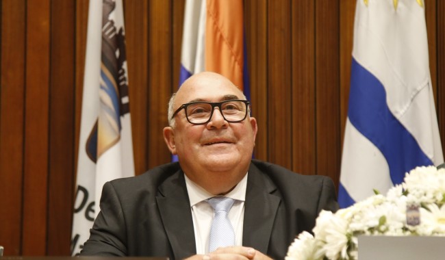 Abella lanza oficialmente diálogo interpartidario