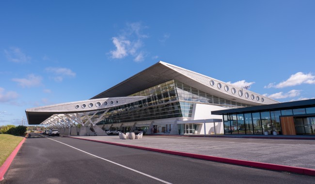 Aeropuerto de Punta del Este renovó su certificación ambiental