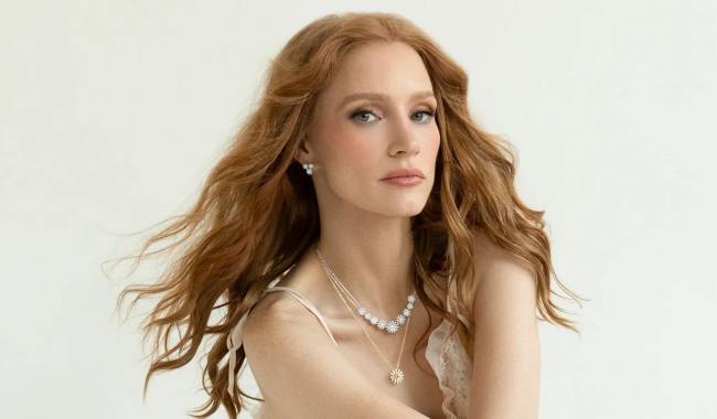 Jessica Chastain dice que no está de acuerdo con la decisión de Apple de posponer The Savant