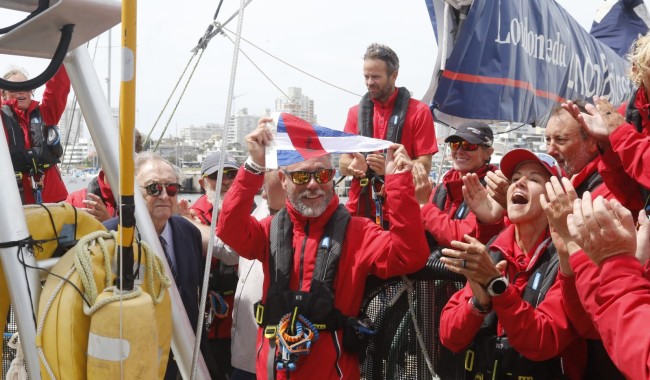 Con la llegada de la primera embarcación, Punta del Este comenzó la fiesta de la Clipper Race