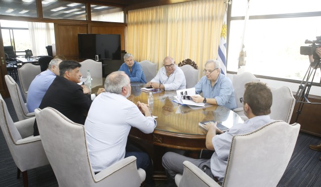 Colonización procura regularizar un conjunto de viviendas en Gregorio Aznárez a través de la IDM