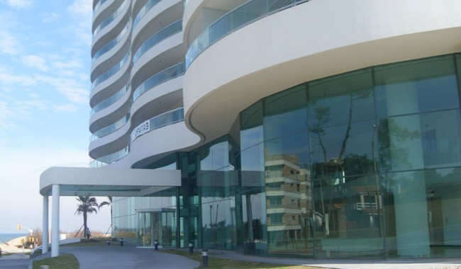 Policía de Maldonado investiga cuantioso robo de dinero de cofre en apartamento