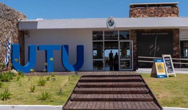 IDM renueva comodato con UTU por parador de la 12