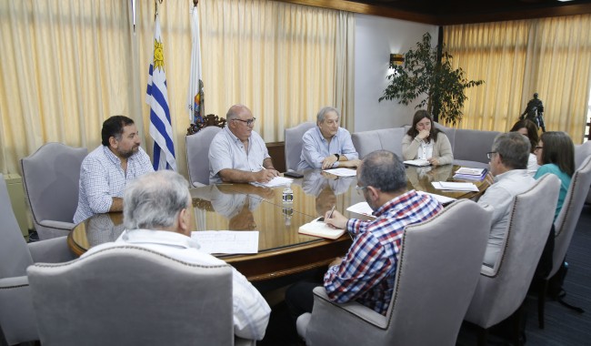 IDM y ASSE: ampliación de policlínica de balneario Buenos Aires y construcción de otra en el realojo Kennedy