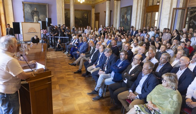 Richard Read, Cosechando Esperanzas, INISA, Jaime Saavedra, Yamandu Orsi,  Miguel Abella, Luis Lacalle Pou