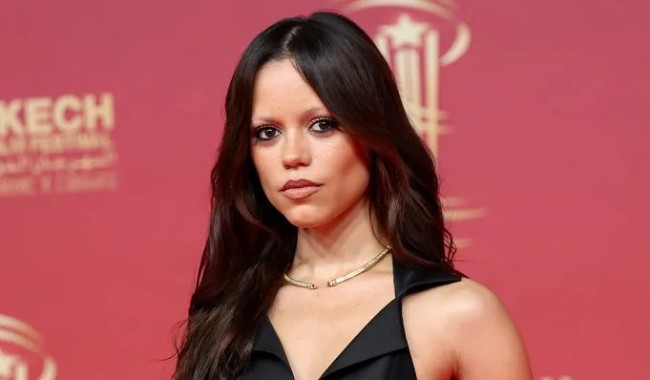 Jenna Ortega afirma que es muy fácil tener miedo de la IA: "Parece que hemos abierto la caja de Pandora", pero "hay ciertas cosas que simplemente no es capaz de replicar"