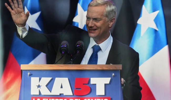 José Antonio Kast es el nuevo presidente electo de Chile tras una aplastante victoria sobre Jeannette Jara en el balotaje