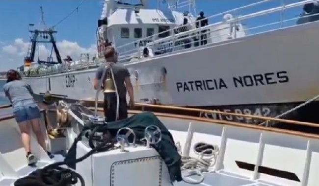 Violento choque en el puerto de Piriápolis: un pesquero español embistió a un yate y lo dejó fuera de servicio