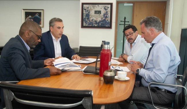 Orsi encabezó redefinición del proyecto Neptuno y Gobierno afirma que se activa el mayor plan hídrico de la historia de OSE