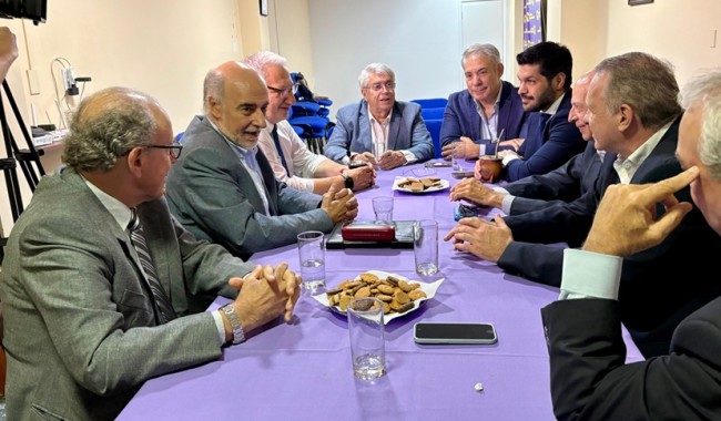 Coalicion Republicana, coordinacion, Pablo Mires, Alvaro Delgado, Andres Ojeda, partido Nacional, partido Colorado, partido Independiente, oposicion, politica, gobierno