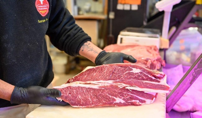 Uruguay rompe la barrera de los 100 kilos: récord histórico en el consumo de carne en 2025