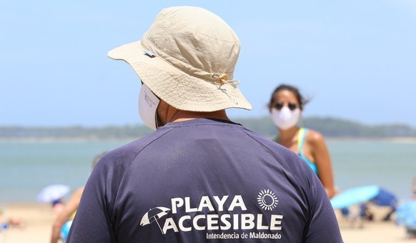 Playa accesible: Maldonado renueva la propuesta inclusiva y suma nuevos servicios para la temporada