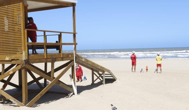 En lo que va de la temporada guardavidas de Maldonado realizaron 132 rescates