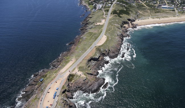 Punta Ballena: Intendencia de Maldonado promueve plan de protección de la zona y acelera gestiones para concretar su ingreso el Sistema Nacional de Áreas Protegidas