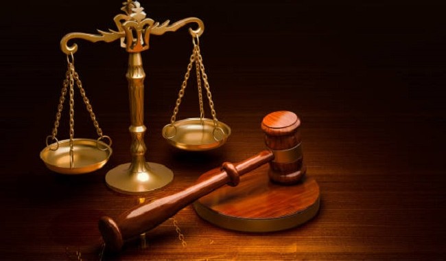 Pelea en Piriápolis: formalizan a dos hombres por riña calificada y disponen arresto domiciliario con tobillera electrónica