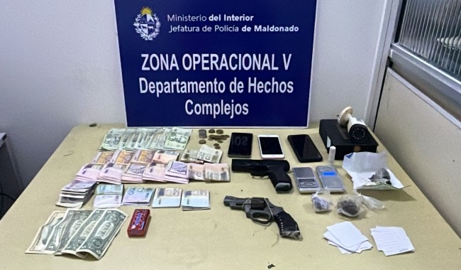 Seis detenidos, droga y un arma: nuevo golpe de la policía de Maldonado a una boca