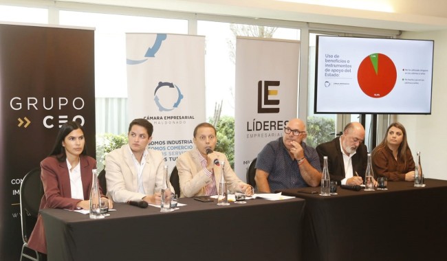 Temporada turística: rentabilidad cae pese a alta demanda y exponen falta de personal calificado