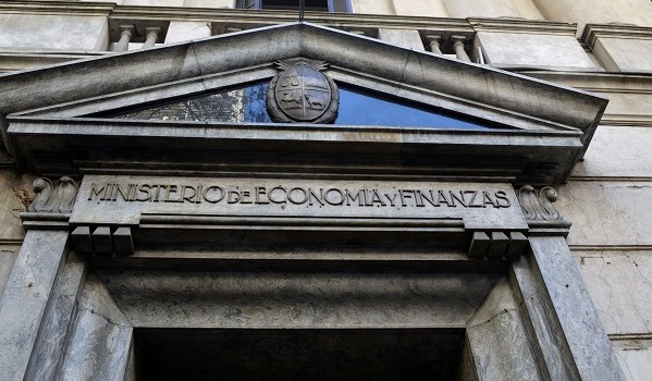 Economía: el crecimiento cae y deja al descubierto un problema más profundo
