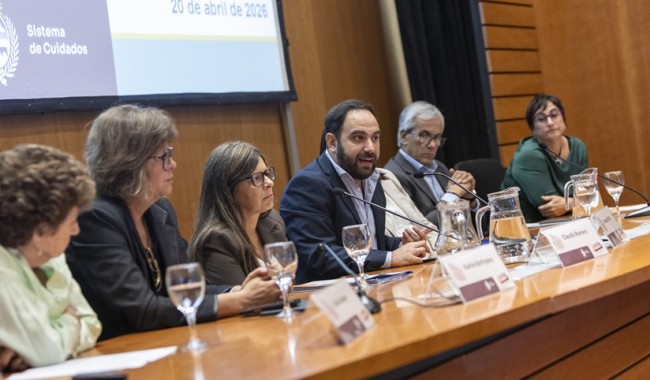 Cuidados: el gobierno lanza nuevo plan con foco en universalización y admite límites de recursos