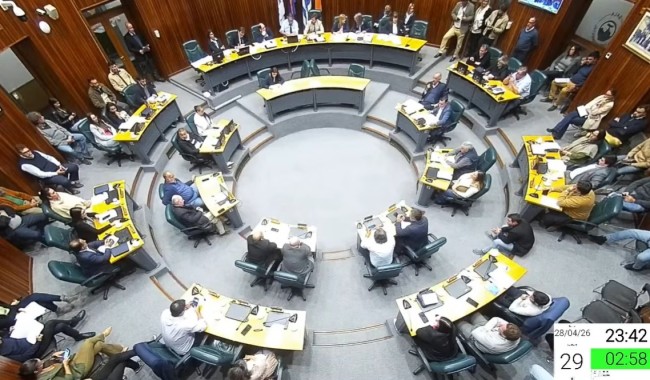 Kennedy: Junta aprobó la donación de terrenos a la Iglesia y expuso la división sobre el uso del suelo público