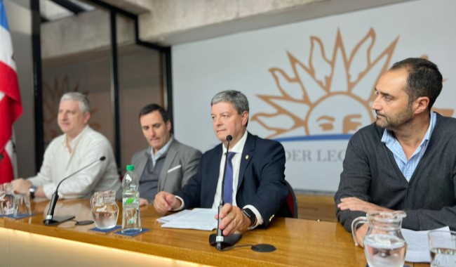 ASSE: oposición impulsa investigadora y pone el foco en compras directas y el caso Hemocentro