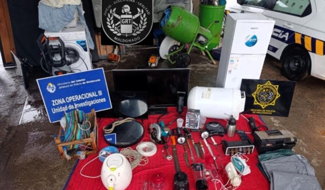 Operación Campaña: cuatro judicializados tras allanamientos con armas, droga y objetos robados