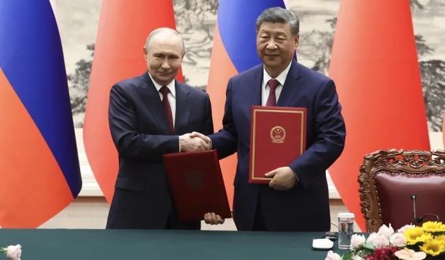Xi Jinping y Vladimir Putin firman una declaración para fortalecer su cooperación estratégica
