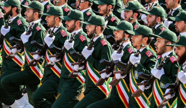 La Guardia Revolucionaria iraní atacó una base de EEUU en Kuwait tras los bombardeos de Washington en el sur del país