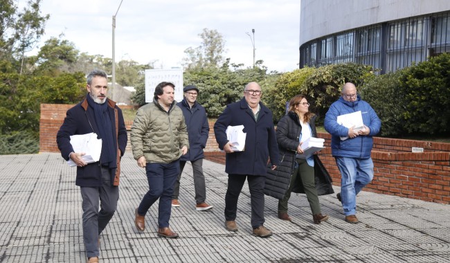Políticas sociales, barrios, ambiente y disciplina fiscal: Abella presentó las prioridades de su gobierno hasta 2030