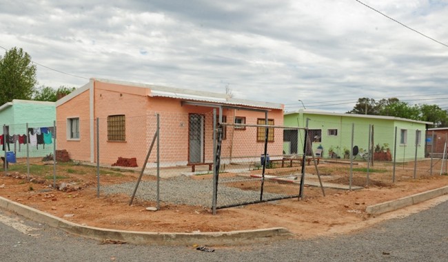 Construyeron su casa durante años, pero no pueden regularizarla: la Intendencia crea "Arquitecto de Oficio"
