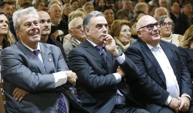 "La ropa del primer año podía ser la de los diez años de Antía; los zapatos siempre fueron los míos"