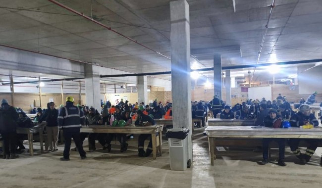 El conflicto con CRIBA mantiene en tensión la obra del Cipriani: 177 trabajadores siguen en el seguro y el SUNCA reclama su reintegro