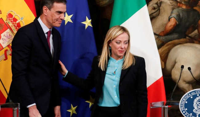 Italia desafía a España y mantiene suspensión Schengen
